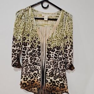 Arden B Cream Graphic Fitted Blouse 3/4 Sleeve